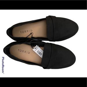 NEW Torrid Black Loafers Size 6WW